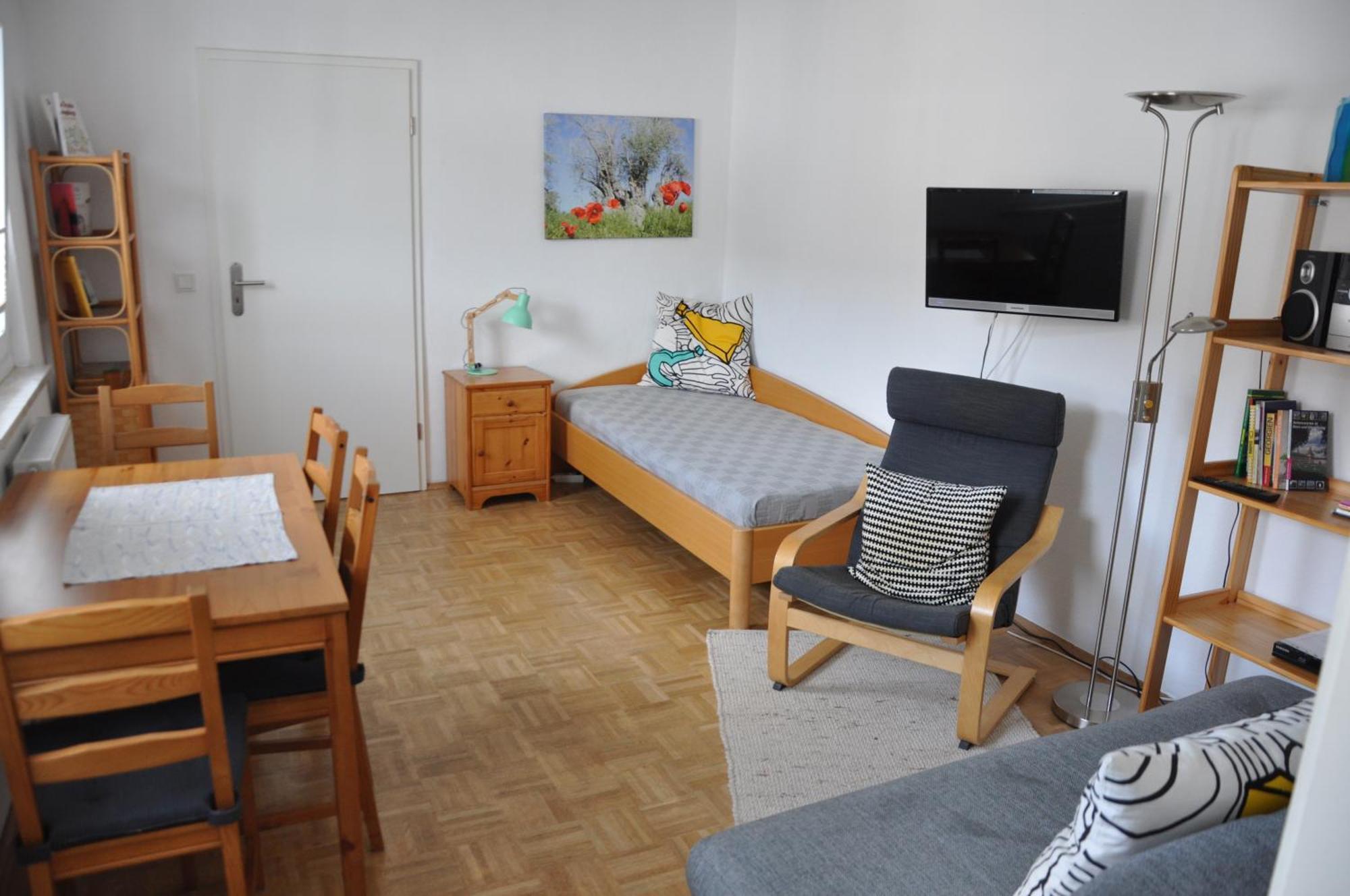 2-zimmer-appartment In Sieglar Apartment