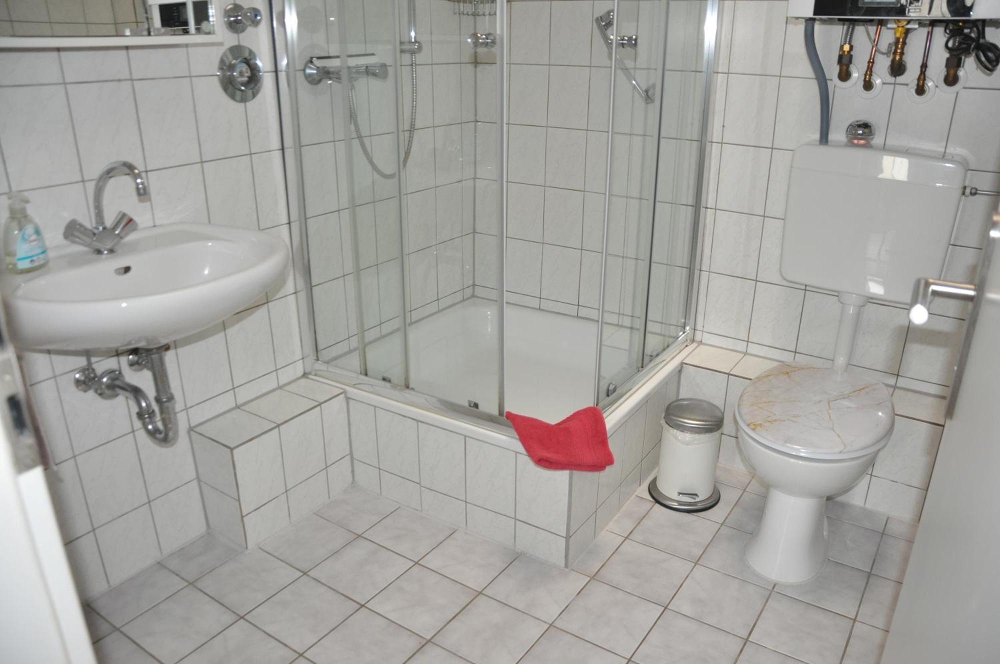 Apartment 2-zimmer-appartment In Sieglar