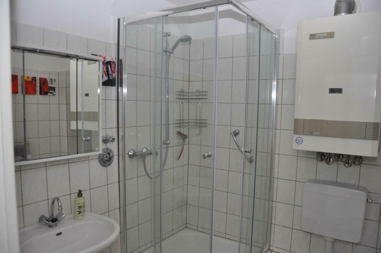 Apartment 2-zimmer-appartment In Sieglar *